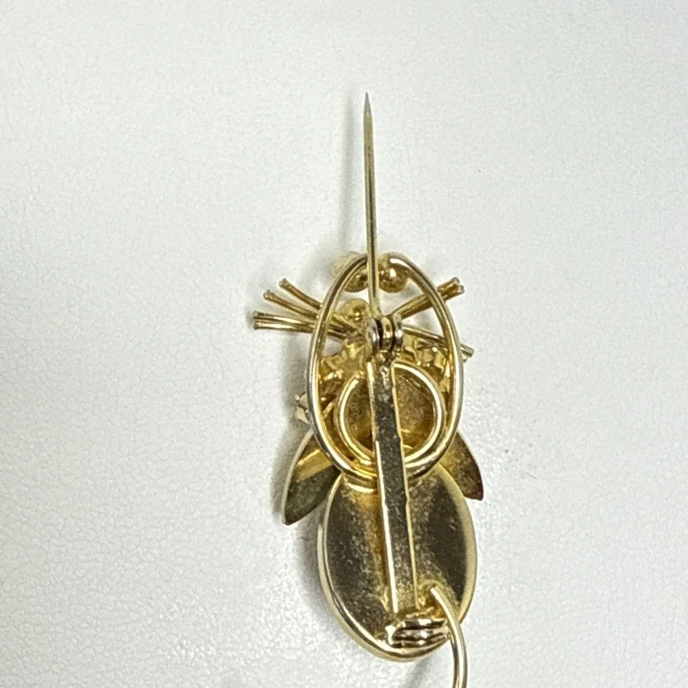 Vtg Green Cabacheon Rhinestone Figural Mouse Brooch Pin Gold Tone MCM 1623